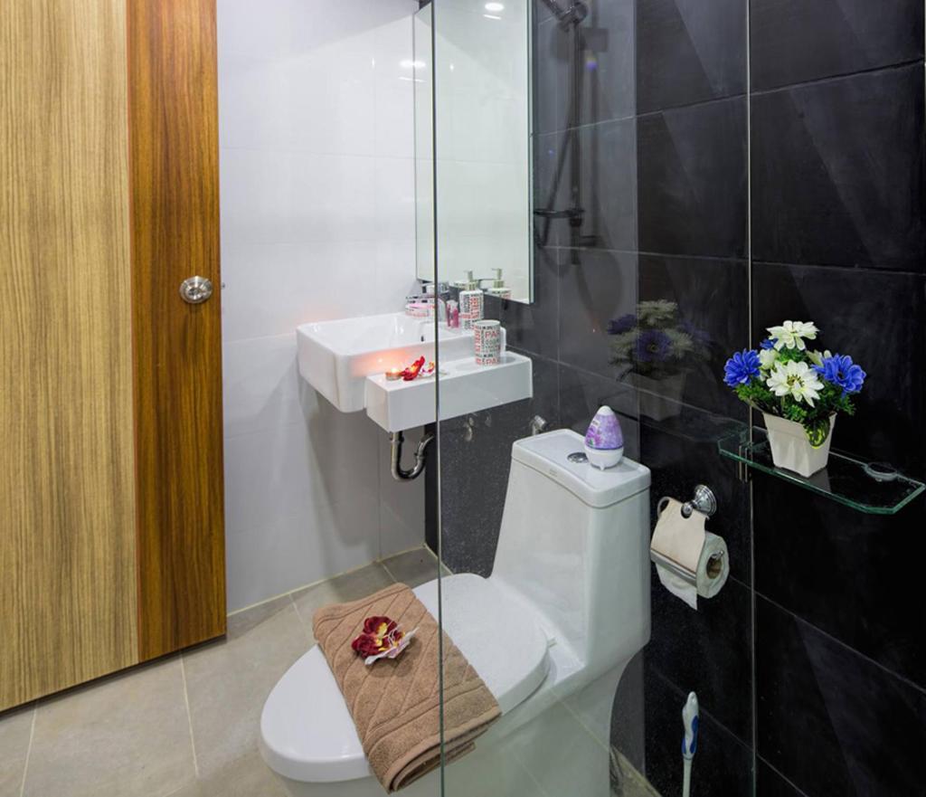 Superbe Studio Avec Salle De Bain Privee Kata Beach Phuket Phuket Exteriör bild